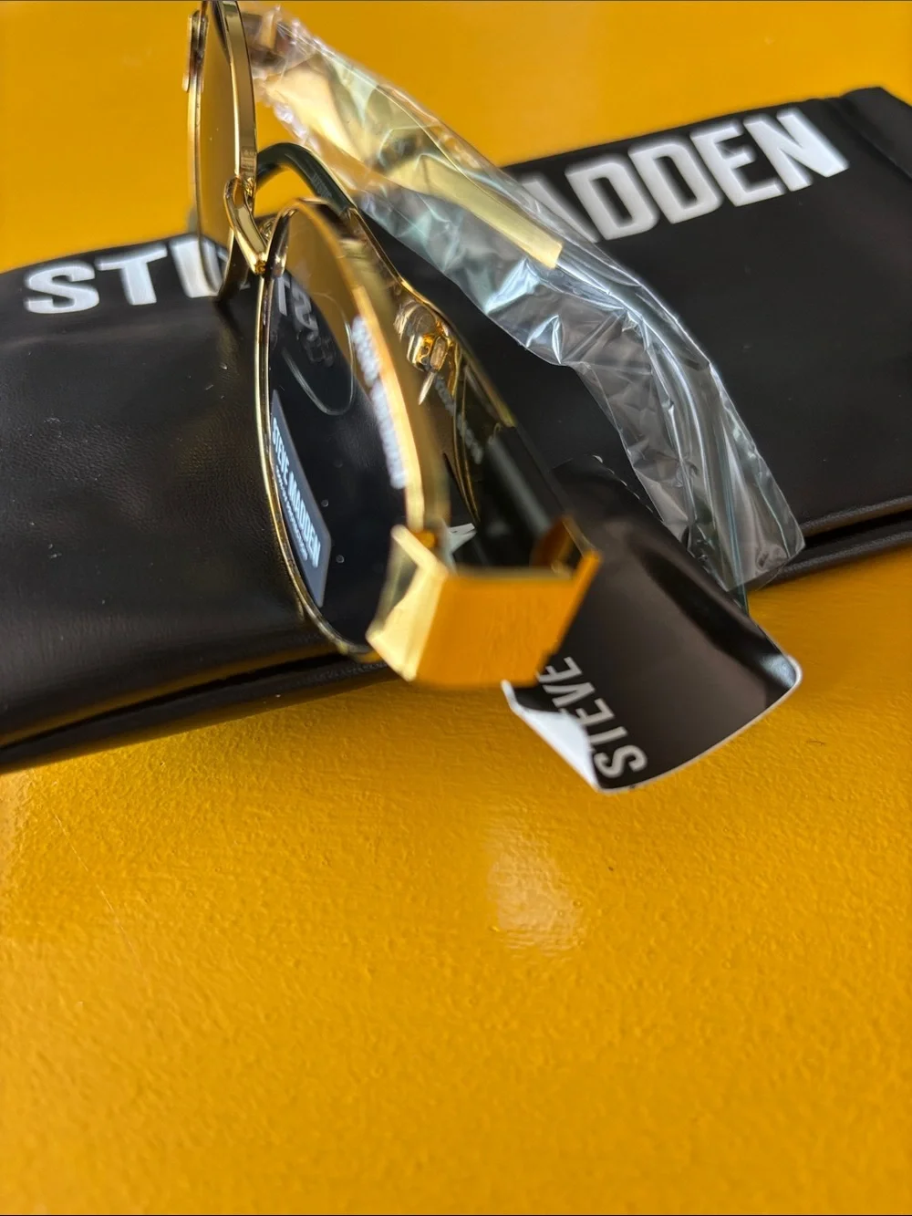 Steve Madden Mystic Sunglasses NWT